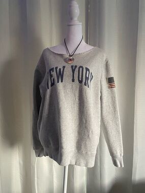 Brandy Melville Gray 'New York' Crewneck with Navy Lettering